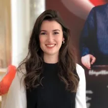 Psk. Esra Balcı Maraşlı — Psikoloji, Ankara. Portre fotoğrafı.