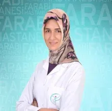 Uzm. Dyt. Hediye Nur Büyüksamancı Demir — Diyetisyen, Ankara. Portre fotoğrafı.