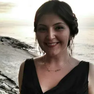 Uzm. Dr. Sevgi Dilan Erselcan — Çocuk Sağlığı Ve Hastalıkları, Tekirdağ. Portre fotoğrafı.