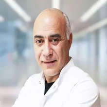 Dr. Özcan Uzun — Fitoterapi, Nilüfer, Bursa. Portre fotoğrafı.