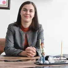 Uzm. Dr. Meral Sözen — Ankara. Portre fotoğrafı.