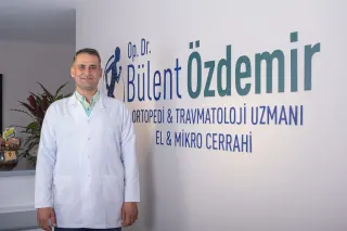 Doç. Dr. Bülent Özdemir profilinde yer alan galeri fotoğrafı.