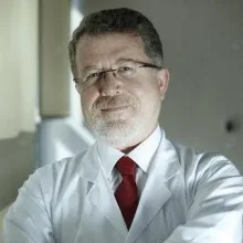 Prof. Dr. Bedreddin Seçkin — Üroloji, Çankaya, Ankara. Portre fotoğrafı.