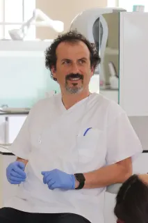 Prof. Dr. Mete Özer profilinde yer alan galeri fotoğrafı.