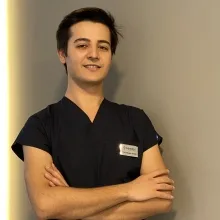 Fzt. Hüseyin Özgül — Fizyoterapi Ve Rehabilitasyon, Denizli. Portre fotoğrafı.