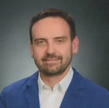 Prof. Dr. Eralp Tutar — Kardiyoloji. Portre fotoğrafı.