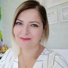 Uzm. Dr. Gül Güner Nar — Çocuk Sağlığı Ve Hastalıkları, Bursa. Portre fotoğrafı.