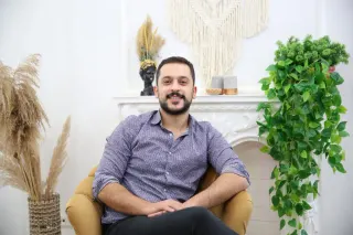 Psk. Berat Hazar profilinde yer alan galeri fotoğrafı.