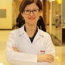 Uzm. Dr. Nurşen Borand — Nöroloji, İzmir. Portre fotoğrafı.
