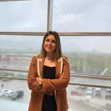 Uzm. Dr. Gizem Er — Enfeksiyon hastalıkları, Tatvan, Bitlis. Portre fotoğrafı.