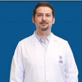 Dr. Öğr. Üyesi Güven Tidim — Üroloji, Bağcılar, İstanbul. Portre fotoğrafı.