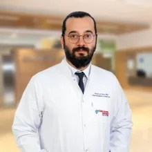 Op. Dr. Erson Aksu — Kadın Hastalıkları Ve Doğum, Çorlu, Tekirdağ. Portre fotoğrafı.