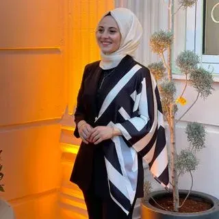 Psk. Esma Aslan — Gaziantep. Portre fotoğrafı.