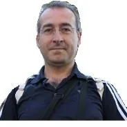 Dr. A. Murat Özer — Pratisyen, Ankara. Portre fotoğrafı.