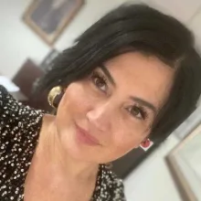 Dr. Ömür Önaçan — Eskişehir. Portre fotoğrafı.