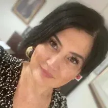 Dr. Ömür Önaçan — Eskişehir. Portre fotoğrafı.