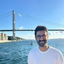 Psk. Mehmet Berti Baran — Psikoloji, İstanbul. Portre fotoğrafı.