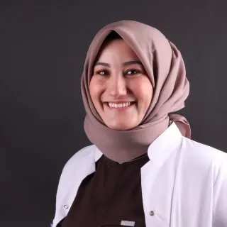 Uzm. Dt. Şeyma Şahin Güner profilinde yer alan galeri fotoğrafı.