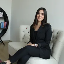 Kl. Psk. Emel Kaya — Psikoloji, İstanbul. Portre fotoğrafı.