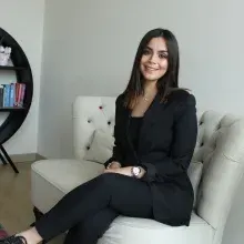 Kl. Psk. Emel Kaya — Psikoloji, İstanbul. Portre fotoğrafı.
