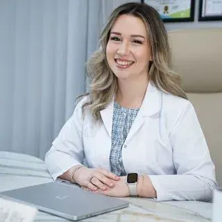 Fzt. Sude Altılar — Fizyoterapi Ve Rehabilitasyon, Bursa. Portre fotoğrafı.