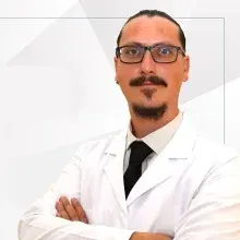 Op. Dr. Cafer Ak — Beyin Ve Sinir Cerrahisi. Portre fotoğrafı.