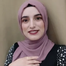 Psk. Ayşe Yılmaz — Psikoloji, Antalya. Portre fotoğrafı.