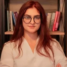 Psk. Nevin Keskin — Psikoloji, İstanbul. Portre fotoğrafı.