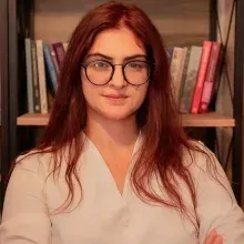 Psk. Nevin Keskin — Psikoloji, İstanbul. Portre fotoğrafı.