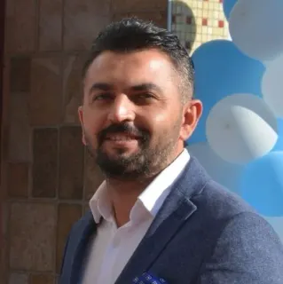 Dr. Ayhan Karadurak profilinde yer alan galeri fotoğrafı.