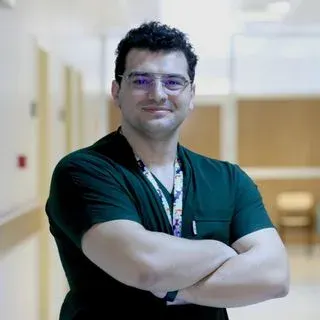 Op. Dr. Ozan Odabaş — Kadın Hastalıkları Ve Doğum, Tekirdağ. Portre fotoğrafı.