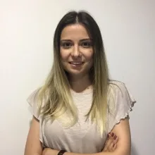 Kl. Psk. İzlem Seçil Sarı — Psikoloji. Portre fotoğrafı.