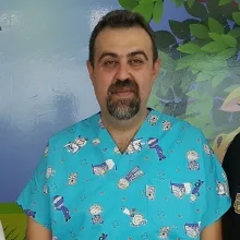 Op. Dr. Erdal Karakaya — Çocuk Cerrahisi, Bursa. Portre fotoğrafı.