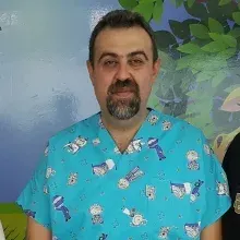 Op. Dr. Erdal Karakaya — Çocuk Cerrahisi, Bursa. Portre fotoğrafı.