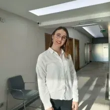 Dyt. Nurcan Güneysu Aksoy — Diyetisyen, Çankaya, Ankara. Portre fotoğrafı.