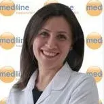 Op. Dr. Sevgi Sarı Demir — Kadın Hastalıkları Ve Doğum, Çukurova, Adana. Portre fotoğrafı.