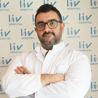 Op. Dr. Gail Gasımov — Ortopedi Ve Travmatoloji, İstanbul. Portre fotoğrafı.