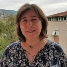 Dr. Müberra Yenişar — Psikoloji, Bursa. Portre fotoğrafı.