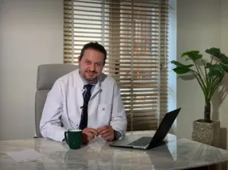 Doç. Dr. Ahmet Altıntaş profilinde yer alan galeri fotoğrafı.