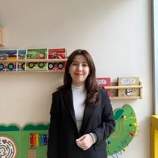 Uzm. Dkt. Selen Dilek — Dil ve Konuşma Terapisi, Denizli. Portre fotoğrafı.