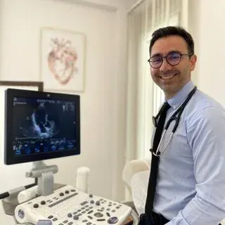 Uzm. Dr. M. Ahmet Gündeş — Kardiyoloji, Balıkesir. Portre fotoğrafı.