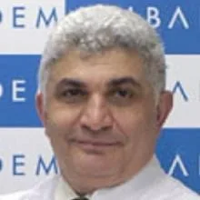Prof. Dr. Hayati Özkan — Kalp Ve Damar Cerrahisi, Nilüfer, Bursa. Portre fotoğrafı.