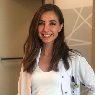 Dyt. Merve Altın Kuşkonmaz — Diyetisyen, Tekirdağ. Portre fotoğrafı.
