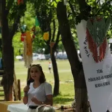 Psk. Gizem Arsal — Psikoloji, Bursa. Portre fotoğrafı.