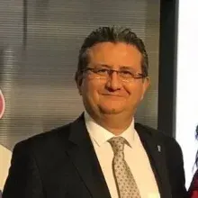 Op. Dr. Aykut Coşkun — İstanbul. Portre fotoğrafı.