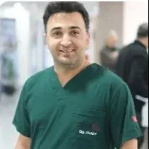 Dt. Mikail Yasin — Ağız Diş Ve Çene Cerrahisi, Pendik, İstanbul. Portre fotoğrafı.