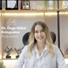 Uzm. Dt. Özge Gülcü Kılınçaslan — Antalya. Portre fotoğrafı.