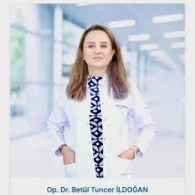 Op. Dr. Betül Tuncer İldoğan — Kadın Hastalıkları Ve Doğum, Van. Portre fotoğrafı.