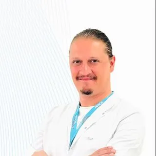 Uzm. Dr. Halil Sezgin Semis — Ortopedi Ve Travmatoloji, Melikgazi, Kayseri. Portre fotoğrafı.