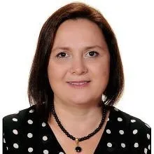 Uzm. Dr. Dilek Erdönmez — Çocuk Sağlığı Ve Hastalıkları, Pendik, İstanbul. Portre fotoğrafı.